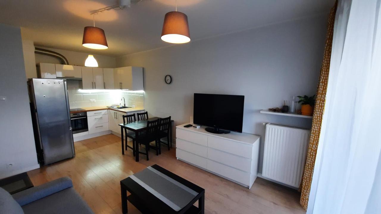 Ursa - Wygodny Apartament I Bezplatny Parking Na Miejscu Apartment Варшава Екстериор снимка